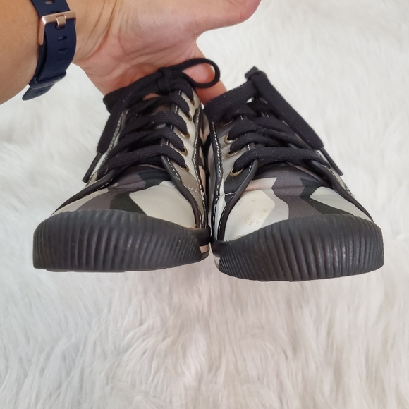 **Coach Nia Sz 6.5 Sateen Wedge Sneakers - Picture 4 of 9